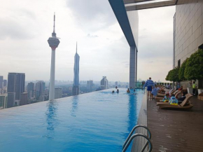 Platinum KLCC By Black Sand